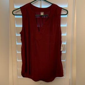 Old Navy Womens Maroon Tank Size XS-TP V-Neck‎ Sleeveless Lightweight